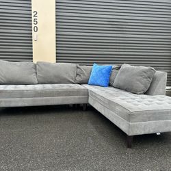 Sectional Couch 
