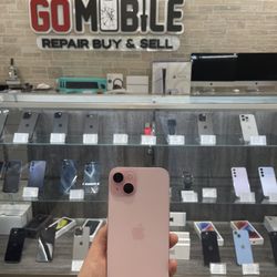 iPhone 15 Plus pink 