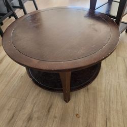 Coffee Table & Side Table