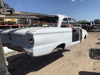 Two Door Ford Falcon ( 1963 )