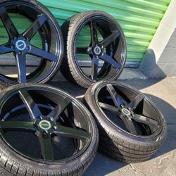 Wheel  20 5 Lugs 5x114.3 