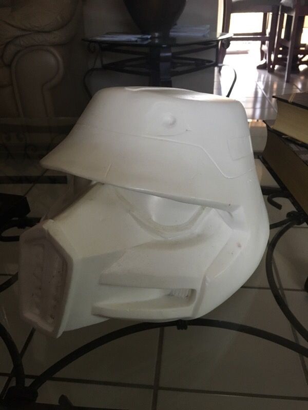 Borderlands helmet cast wearable