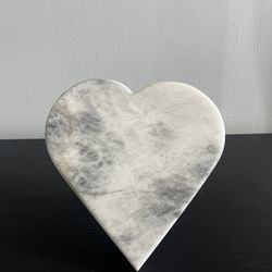 “ Silent Heart” White Marble With Hidden Base 