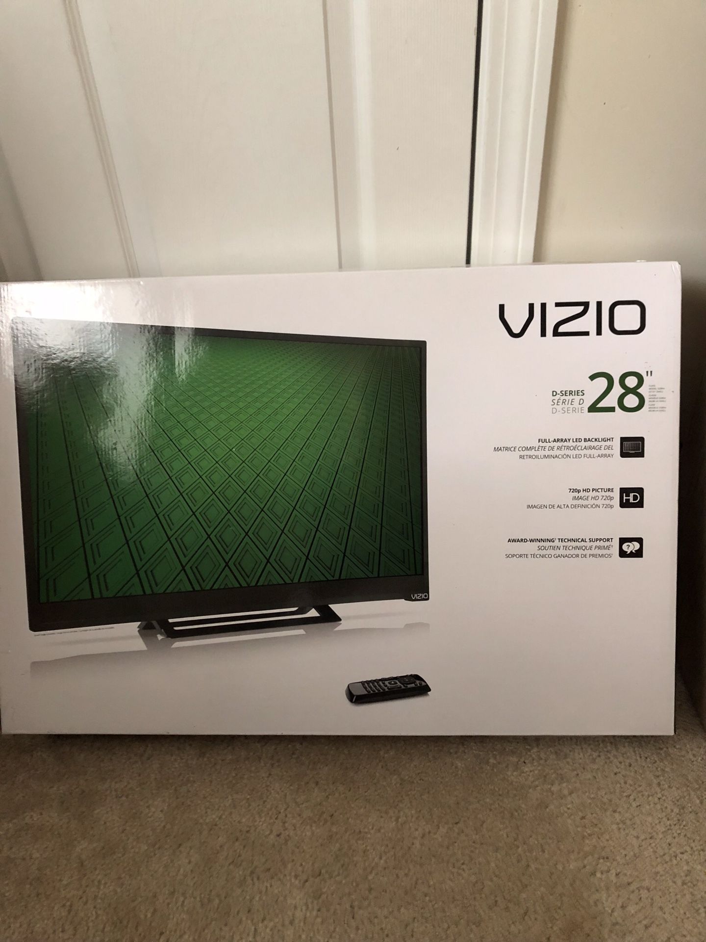 Brand new VIZIO TV in the box 28”