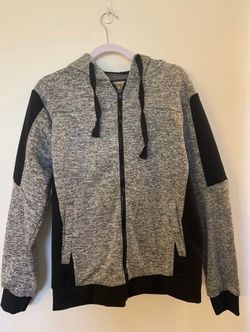 Men’s size Medium Full Zipper Hoodie New