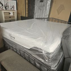 Karina’s Furniture 