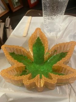 Hand Made At Home $10 Ashtrays.Roll Trays.$6 Keychain And $12 Table Coasters
