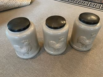 Set of 3 canisters with metal screw on lid chicken in relief Farmhouse Style