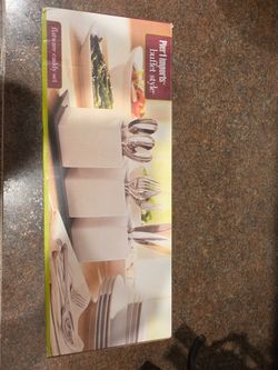 Buffet style utensils caddy