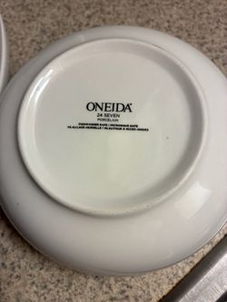 Oneida dishes