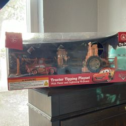 Disneyland Tractor Tipping Playset 