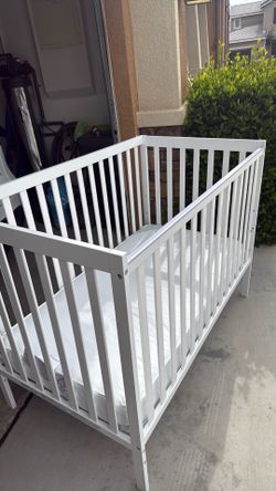 Crib & Mattress