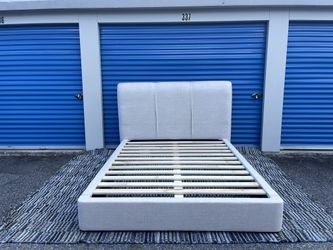 Saatva Lucerne Queen Bed Frame 