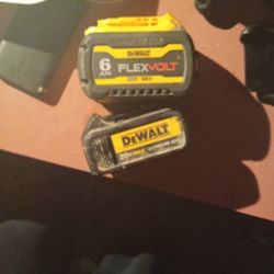 Dewàlt Battery /Hart Battery And Charger 