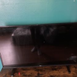 LG TV 42 In 