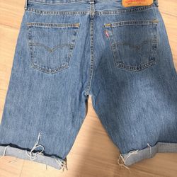 Levi Jean Shorts 