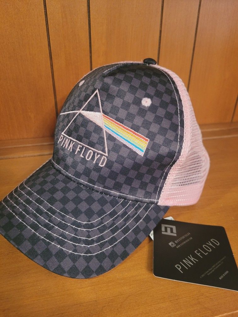 NEW Urban Outfitters Pink Floyd The Dark Side of The Moon Snapback Trucker Hat