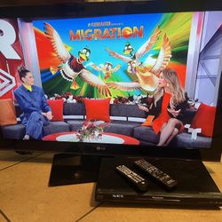 LG TV 40” + PANASONIC BLUERAY 