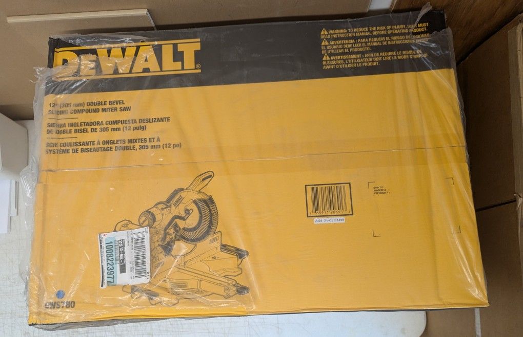 DeWalt 12" Double Bevel Sliding Compound Milter Saw DWS780