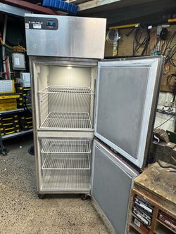 Commercial freezer