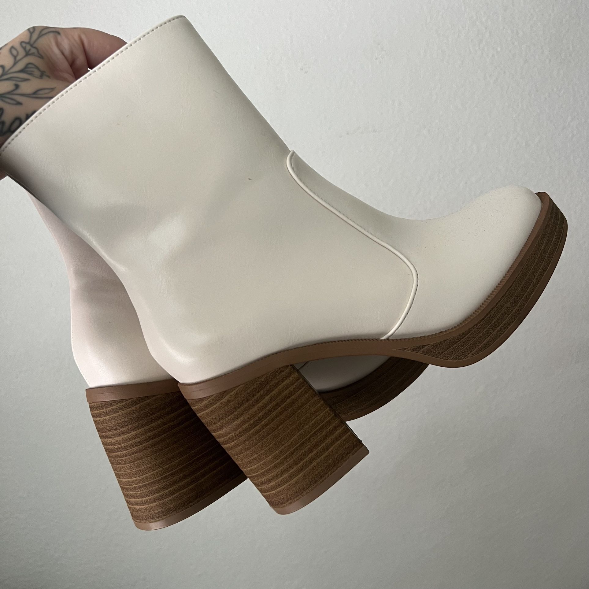 Jenna Platform Boots - Memory Foam Insole 