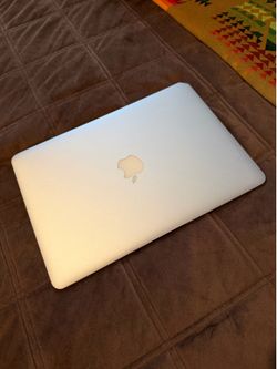 MacBook Air 13 in 128 GB