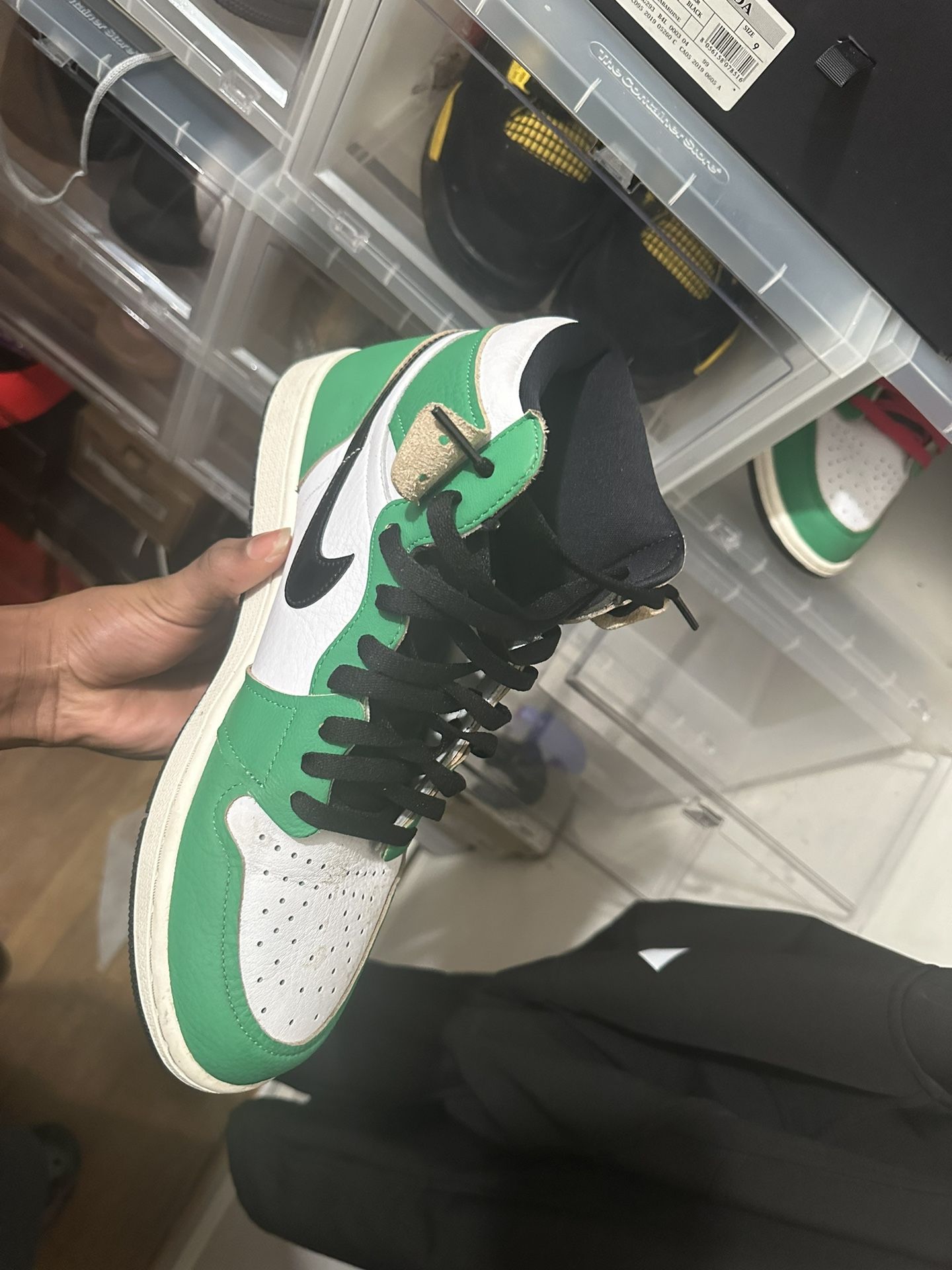 Air Jordan Retro High OG Lucky Green Sneakers Size USED