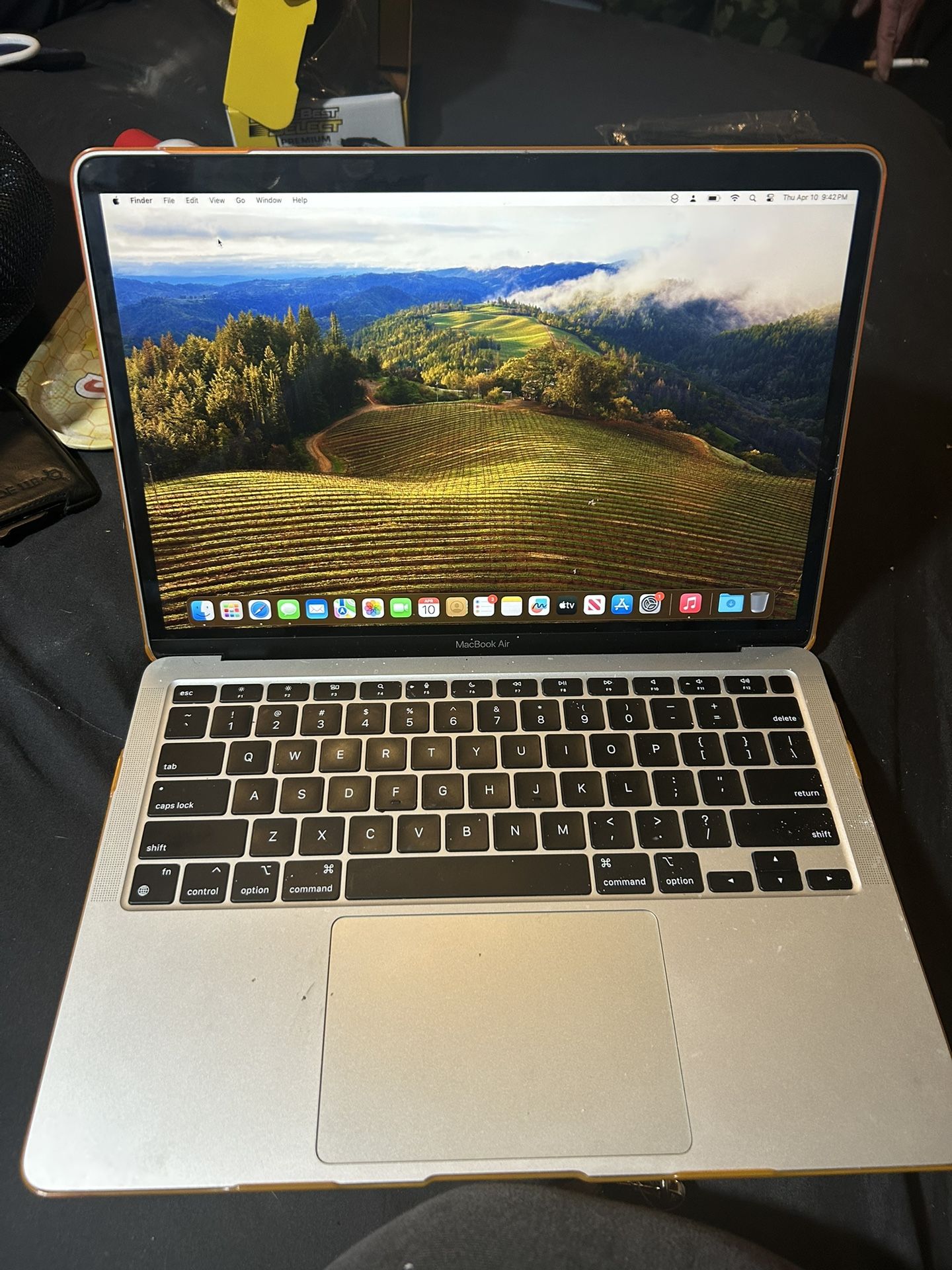 APPLE M1
