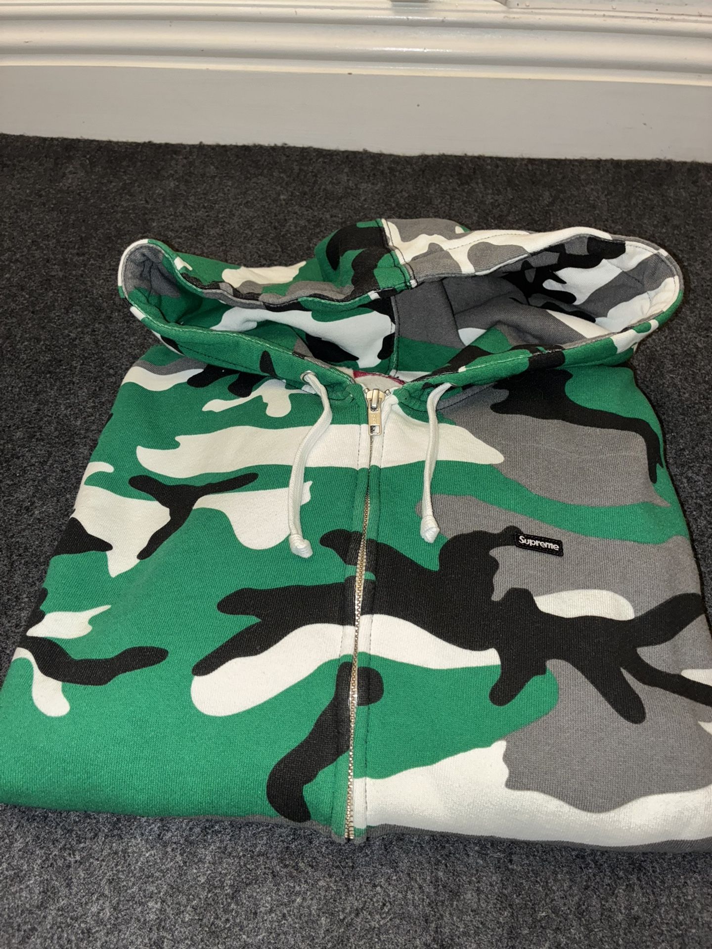 Supreme Small Box Zip Up Hooded Sweatshirt