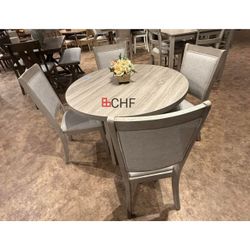 Beautiful 5 Piece Round Dining Table Set  // Super Sale !