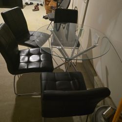 5 Peice Dinette Set