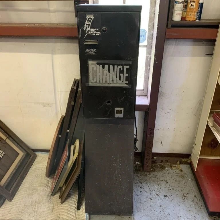 Hamilton Bill Change Machine EC-100 with Paperwork
