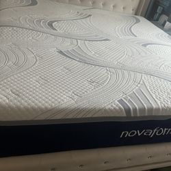 King Size Bed With Bed Frame 