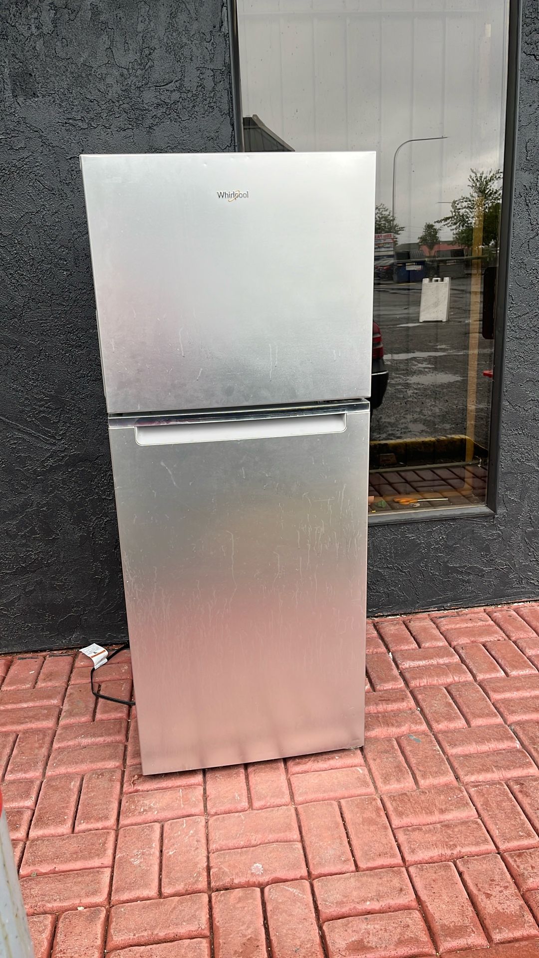Refrigerator