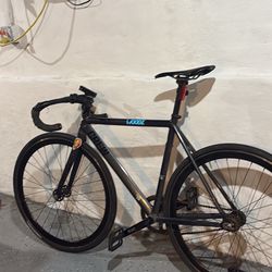Crew District Fixie