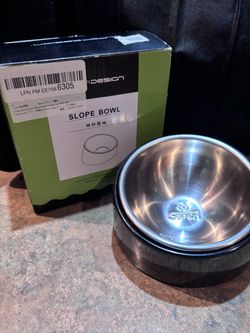 Slope dog bowl. Angled dog bowl