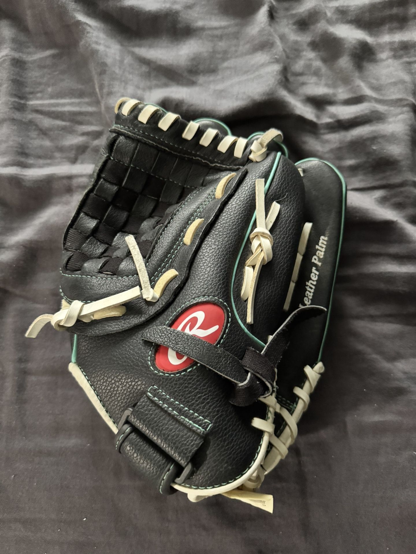 RAWLINGS SOFTBALL GLOVE
