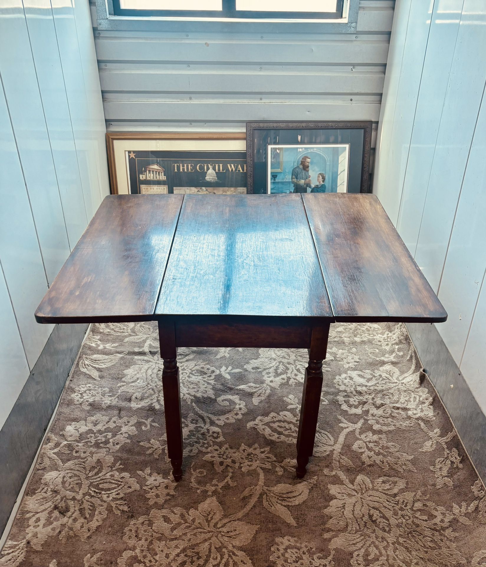 Antique Drop Leaf Table, Wood , dining table, Is 47 long 36 broad, very good condition