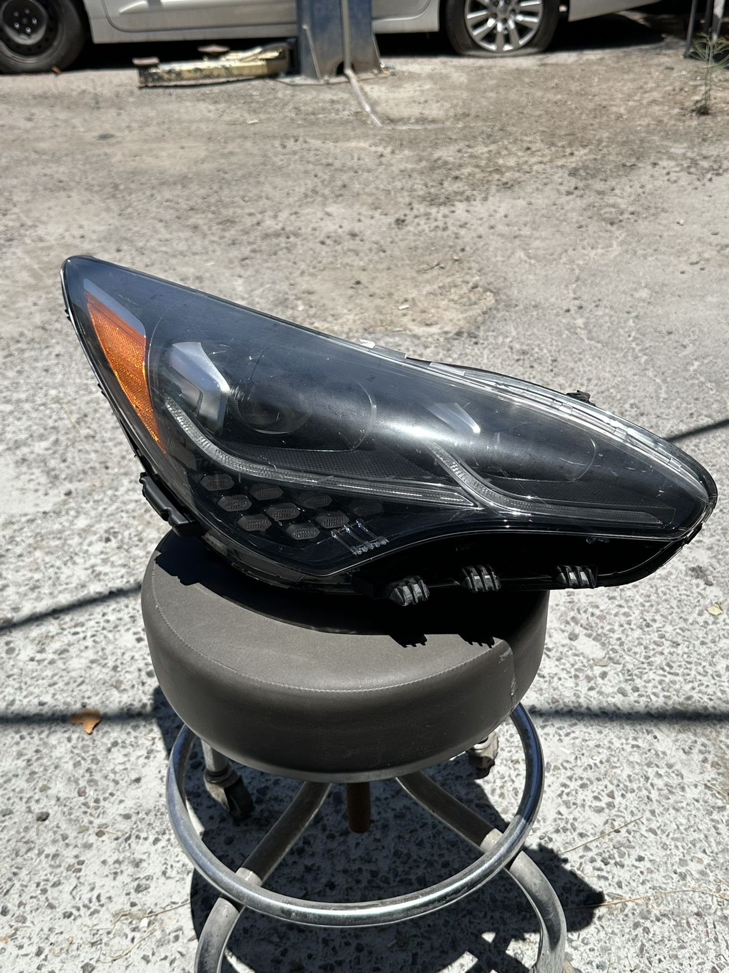Kia Stinger Headlight