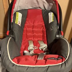 Graco Car seat With Base $50 Obo