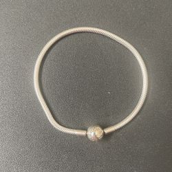 Pndora Bracelet And Charms