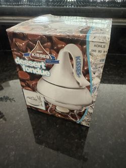 Hershey's Kisses Dessert Fondue Set