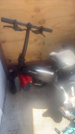 All u need is to pump the back tire up and when it is on 2 it drives by itself