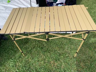 Camping table