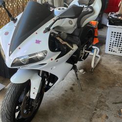 2004 Yamaha  R1