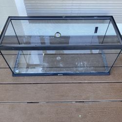 20 gallon aquarium/terrarium 