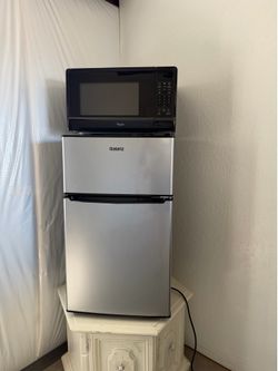 Galanz Mini Fridge + Whirlpool Microwave – Clean & Works Great!