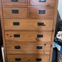 Amish Mission Style Dresser, Chest And Nightstands. 