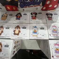 Mickey And Family POP MART 