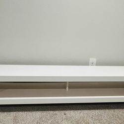 IKEA White tv Stand. Rarely Used.